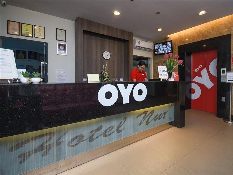 Super Oyo 985 Hotel Nur Miri Zewnętrze zdjęcie